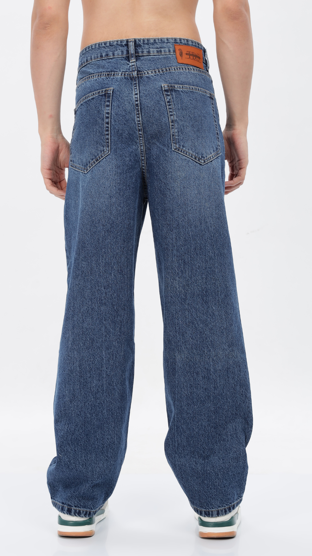 CLASSIC NALIED BLUE BAGGY FIT JEANS