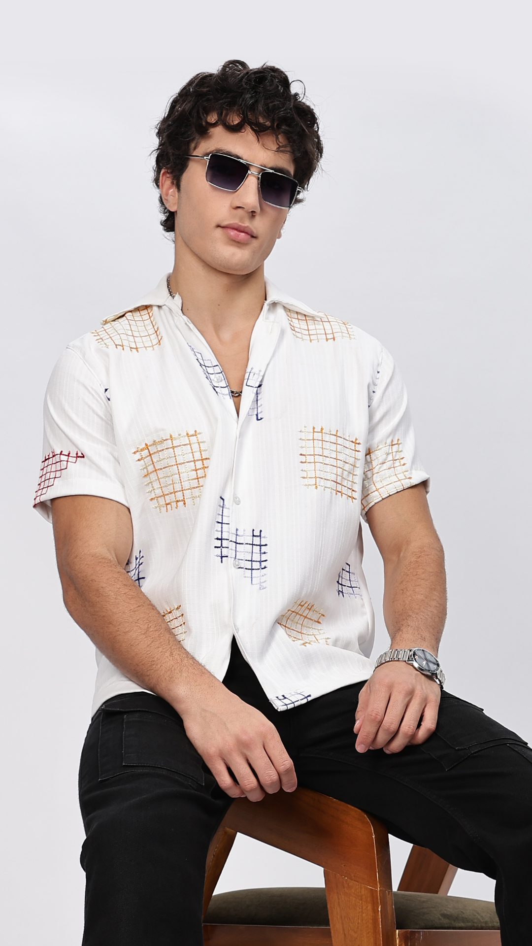 White Box Embroidery Shirt